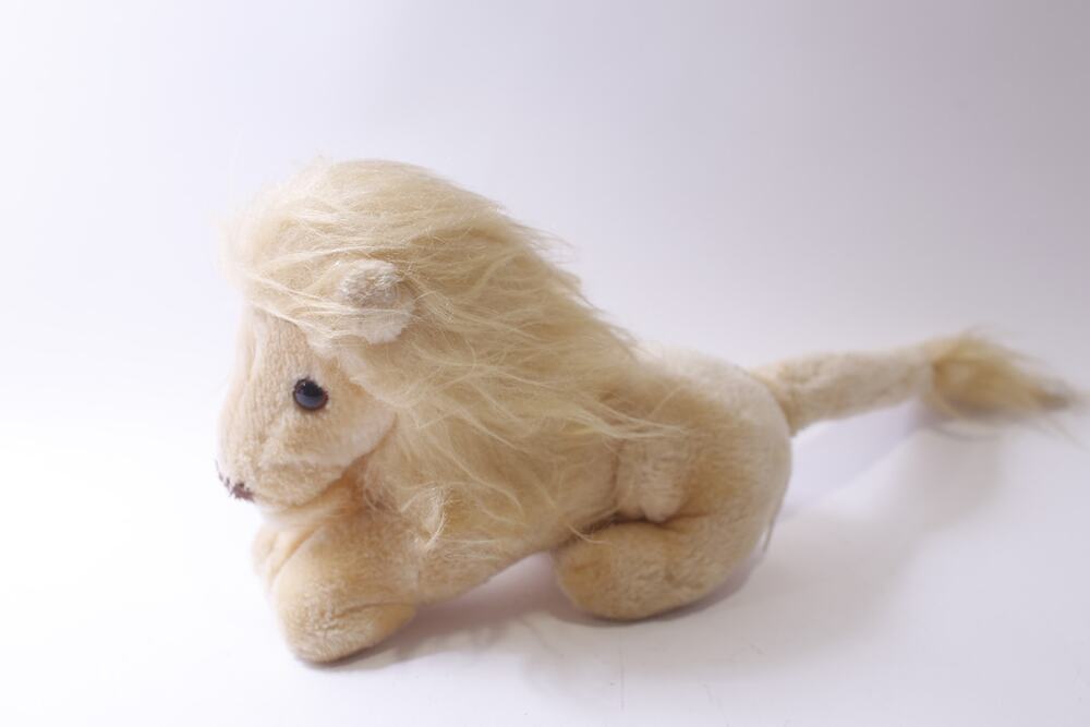 Lion, Medium Plush, Vintage, Toy, Stuffed Animal, Nursery Decor, ~ 250521-WH 282
